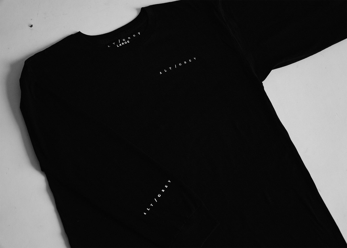 Long Sleeve Tee - 50 f.s.o. Grey - Black